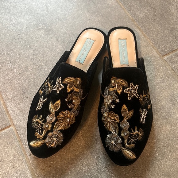 Betsey Johnson Shoes - Betsey Johnson Velvet Mules